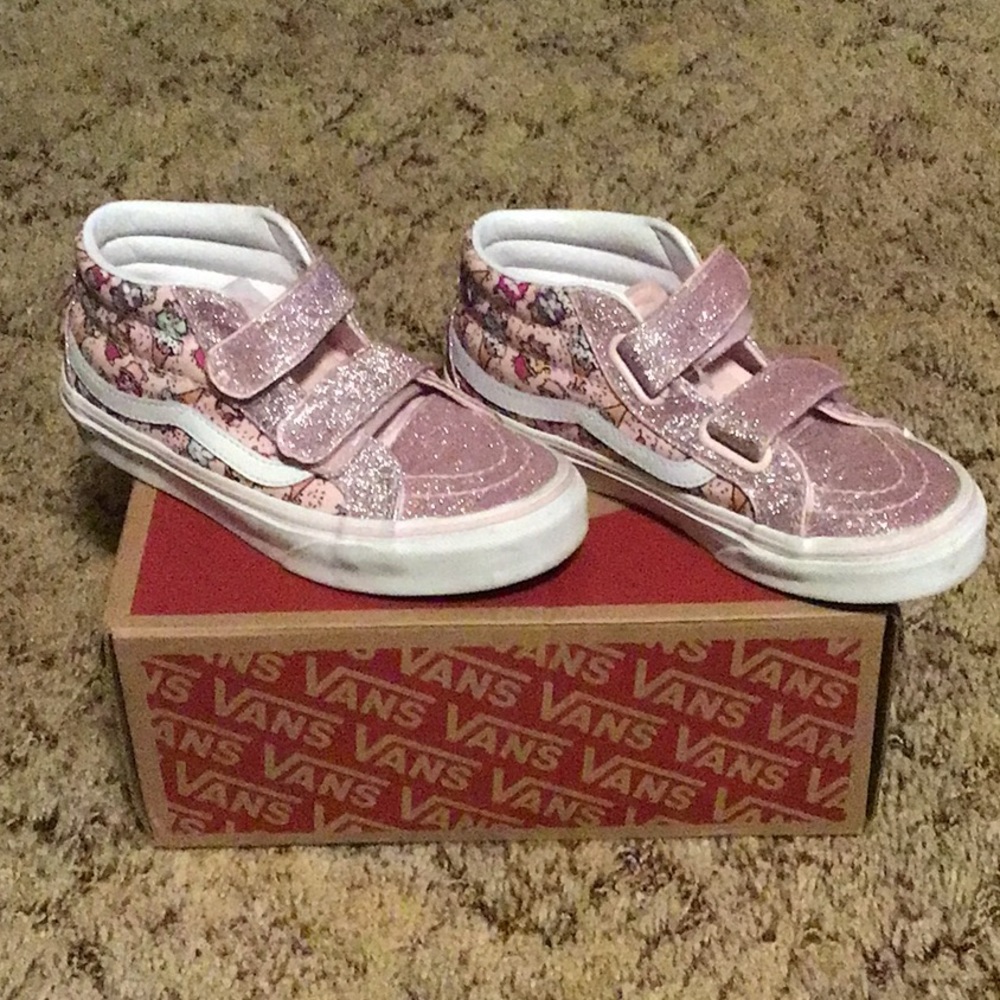 Girls Vans tennis shoes, multi-colored size 1 very cute & comfortable with box